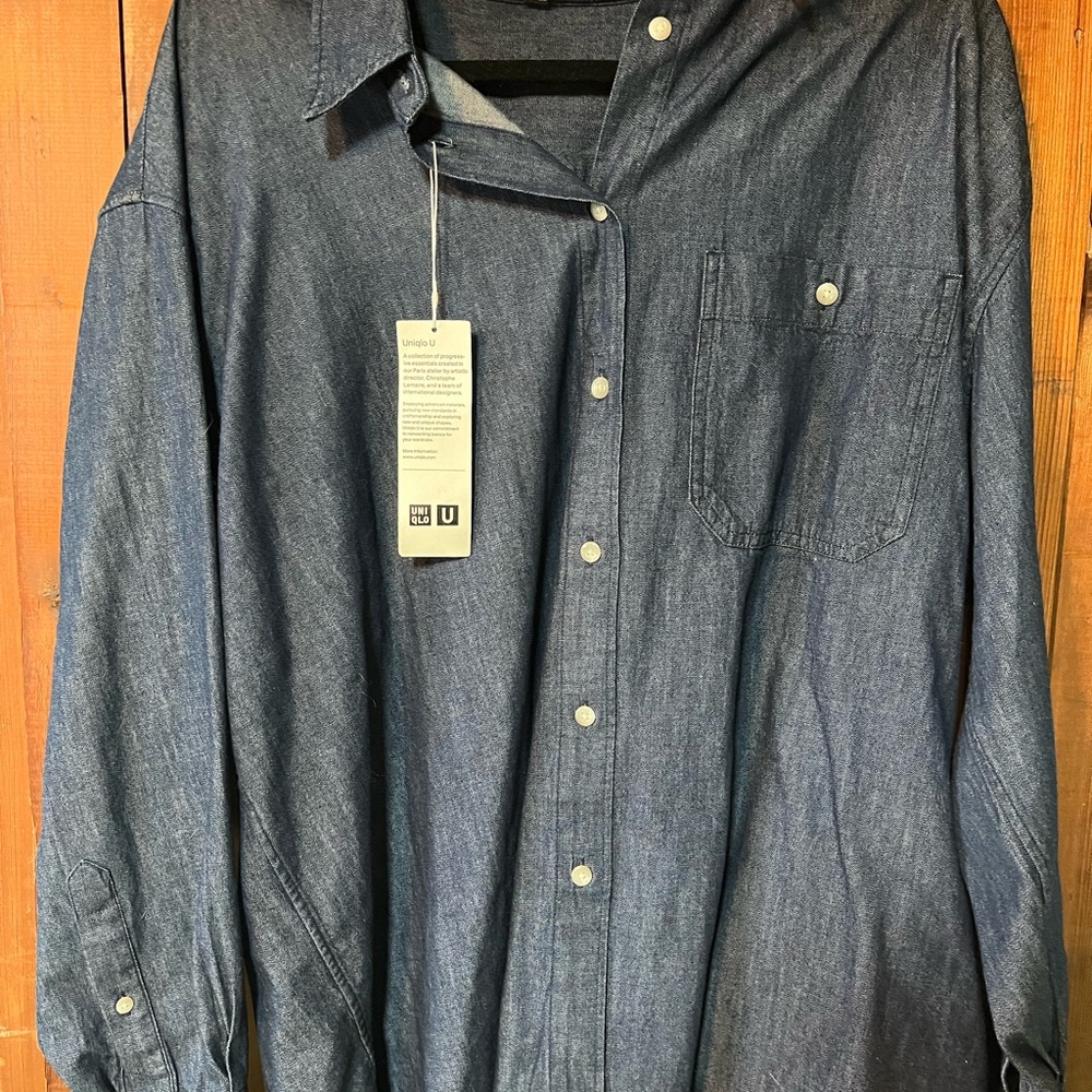 Uniqlo Dark Blue Casual Button Down Shirt